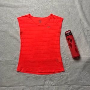 Nike Dri Fit Cool Breeze Short Sleeve